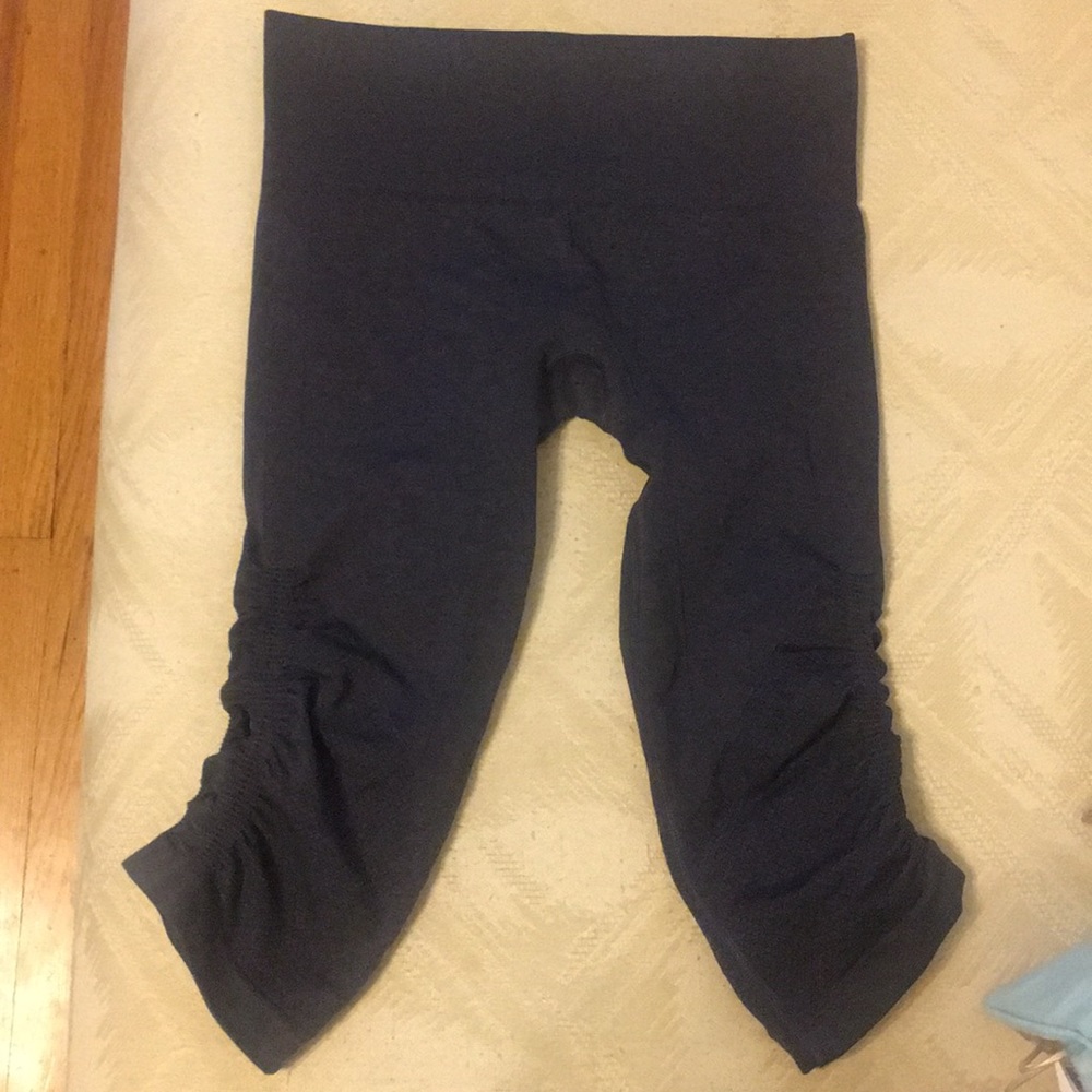 Lululemon cropped leggings size 6